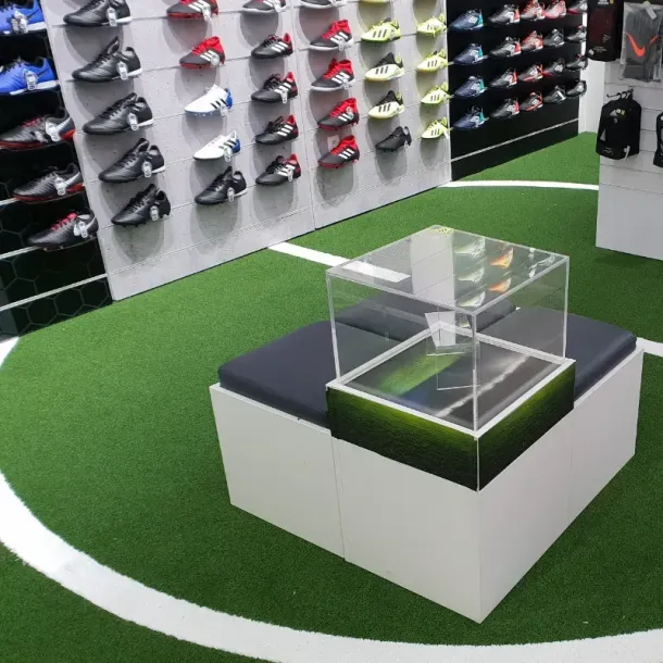 Sport Vision uredenje izlozbenog prostora umjetna trava