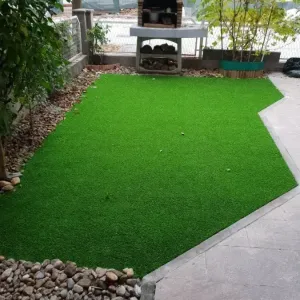 Zelena trava sa ro&scaron;tiljem u Zagrebu