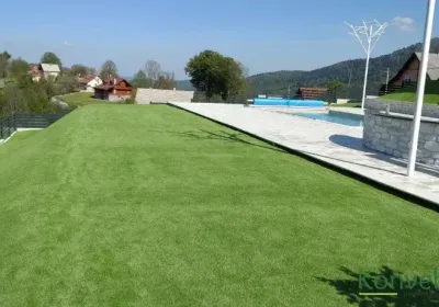 Ravna Gora, kuća sa dvorištem