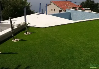 Vila za najam, Podstrana, okućnica